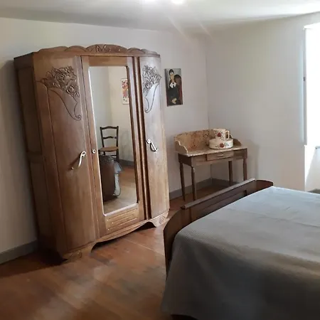 La Ferme Au Marronnier Bed & Breakfast *